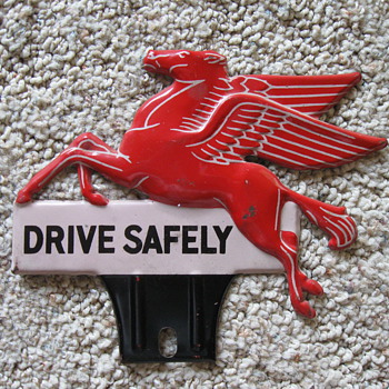 Pegasus Mobil Oil License Plate Topper - Petroliana