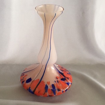 Unusual shaped Vase Kralik? - Art Glass