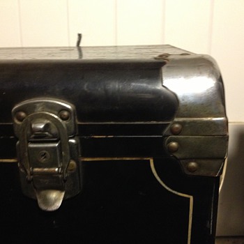 C.A. Taylor Auto Trunk "Taylor Made" - Furniture