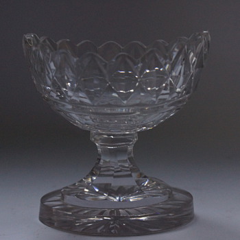 Pedestal Salt Boat - Glassware