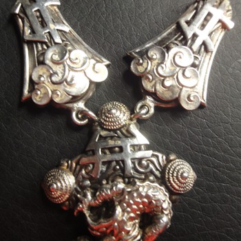 Amazing Antique Vintage Chinese Silver Dragon Pendant Necklace - Fine Jewelry