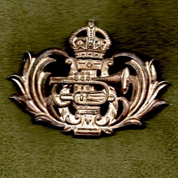 British Army Musician’s pouch badge?