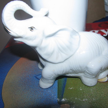 Elephant vase - Animals