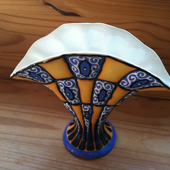 A glass collector's pottery exception. - Art Pottery