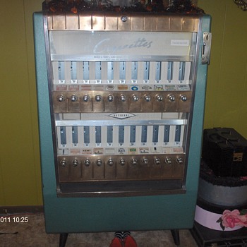 national cigarette machine - Coin Operated