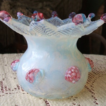 fiery opalescent vase - Art Glass