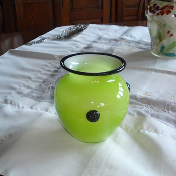 Poschinger Tango vase with raspberry prunts - Art Glass