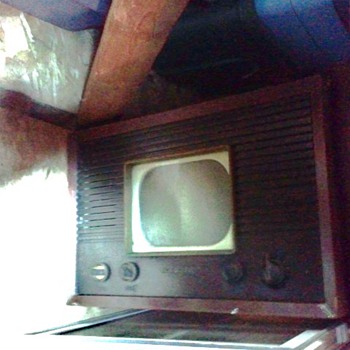  TV RCA Model 8-T-243