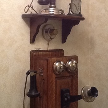 1908 Kellogg Candlestick telephone & early 1900 Western Electric wooden wall phone - Telephones