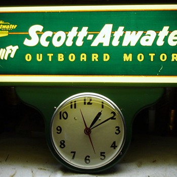 Scott Atwater Outboard Motor Vintage Clock 1952 - Clocks