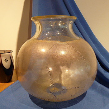BRIAN HIRST VASE 1999 - Art Glass