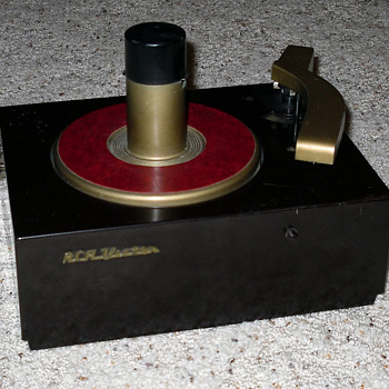 1950's RCA Victor 45J Record Player - Records