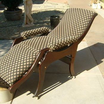 RECLINER CHAIR  