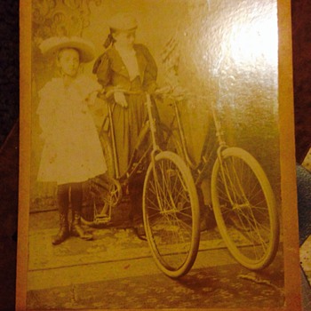 Old Illinois cabinet cards - Photographs