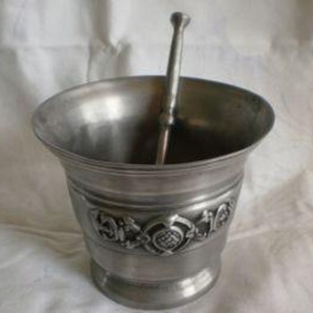Mortar and pestle. 92% tin