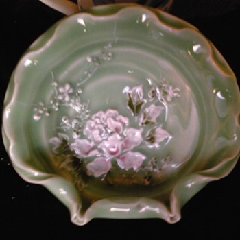 kato shunka meiji era-celadon raised enamel bowl japan