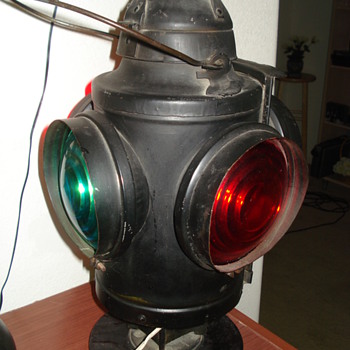 Antique Soo Line switch marker lamp