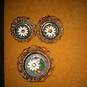 Mystery Era, Micro Mosaic Brooch & Matching Earrings