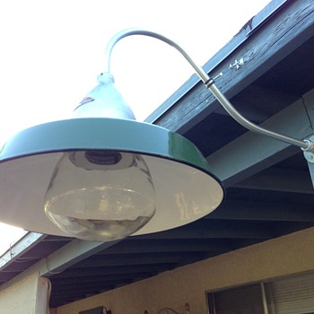 Explosion Proof Enamel w/ Custom Gooseneck Mount! - Lamps