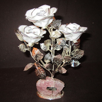 Gioielli Rose Quartz Stone, Chrome Floral, Enamel Roses 