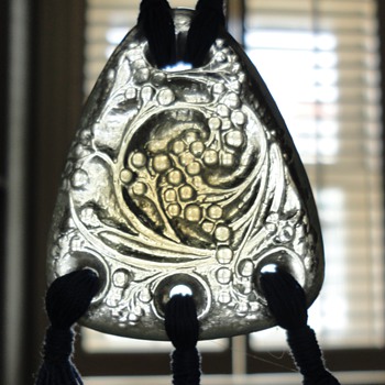 Rene Lalique ‘Graines’ pendant c. 1920 - Fine Jewelry