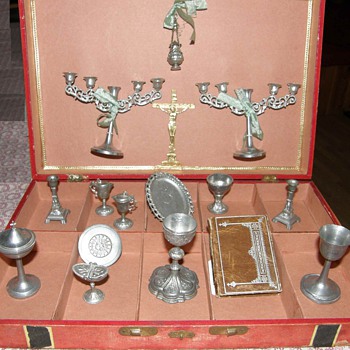 Pewter Victorian Toy ,Service pour dire la messe - Dolls