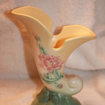 Hull Vase - Art Pottery