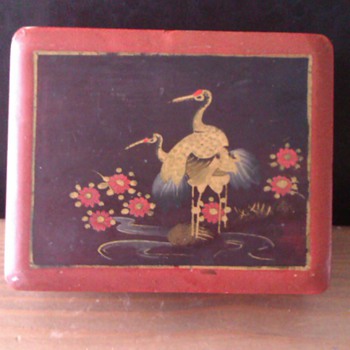 Old Japanese laque box