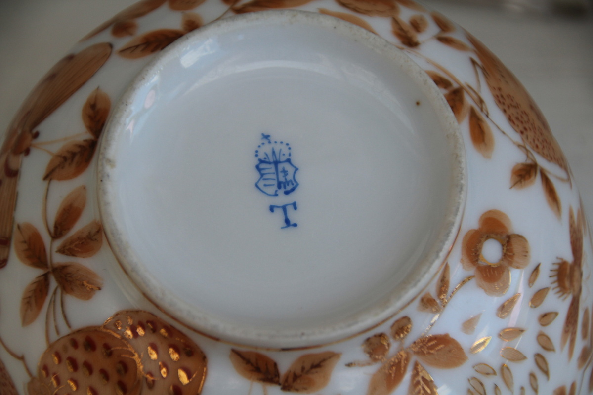 identify porcelain hand painted mark? Herend ..Hungarian ? Collectors Weekly