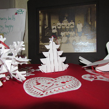 Robert Sabuda Pop-up Paper Christmas Ornaments, made by MoMA for Borders - Christmas