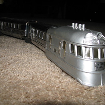 Lionel  Flying Yankee Train - Model Trains