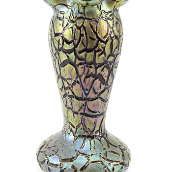 Rindskopf Red Crackle Vase. - Art Glass