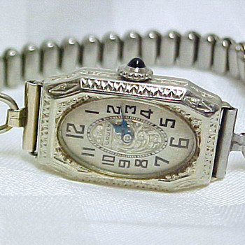 silver gruen windup - Wristwatches