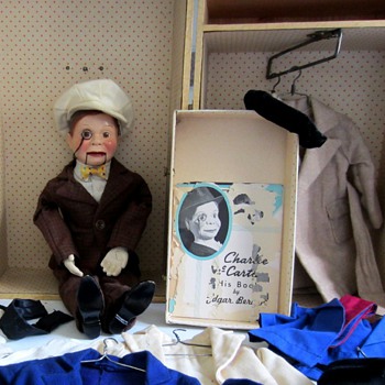Charlie McCarthy Effanbee 1937 with Wardrobe and Trunk - Toys