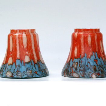 Not often seen WELZ Shape in a Rare Bubbles and Spots decor - Art Glass