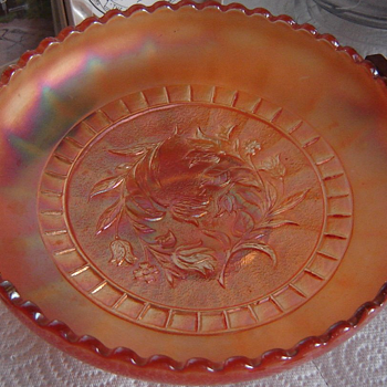 Carnival glass bowl