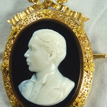 Cameo Portrait of the Young Alexander III of Russia, by Paul Lebas, circa 1867 - Fine Jewelry