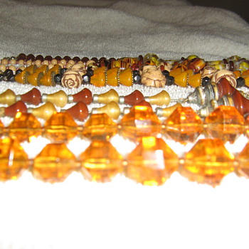 1920's glass beads - Costume Jewelry