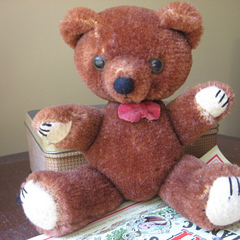 Maker of this Teddy Bear/Year - Animals