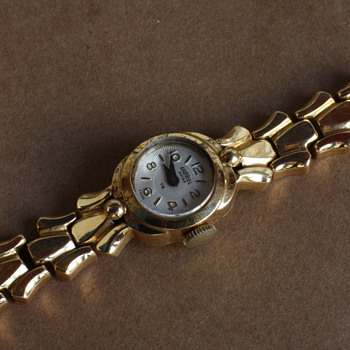 18 karat gold woman's watches - Wristwatches