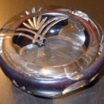 Purple Glass Ashtray - Tobacciana
