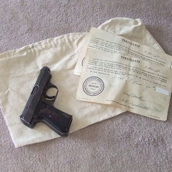 Sauer 38H Nazi Pistol with capture paperwork - Military and Wartime