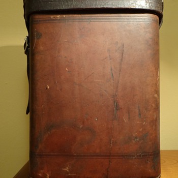 VINTAGE ABERCROMBIE & FITCH CO. LEATHER WINE CARRIER TOTE