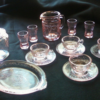 mini depression glass - Glassware