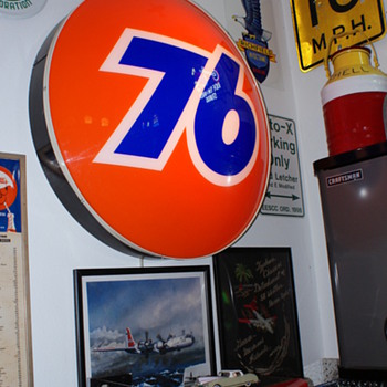 Union 76 sign