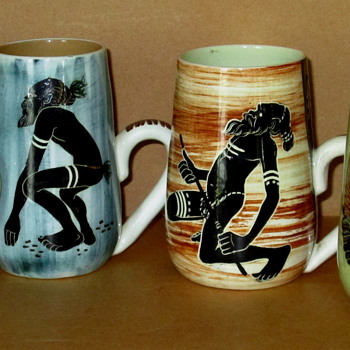 AUSTRALIAN ART POTTERY - MARTIN BOYD MUGS c1955 - Art Pottery