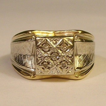 Art Deco Mans Ring In 14k With 5 Diamonds 
