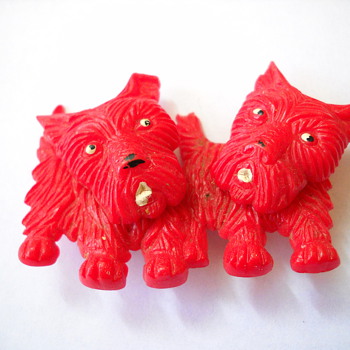 50's Movable Heads Plastic Scotty Dog Brooch