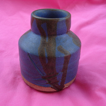Beautiful Native American Vessel Unknown Makers Mark - Native American