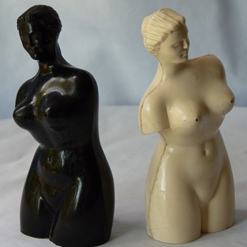 Black & White Salt & Pepper shakers